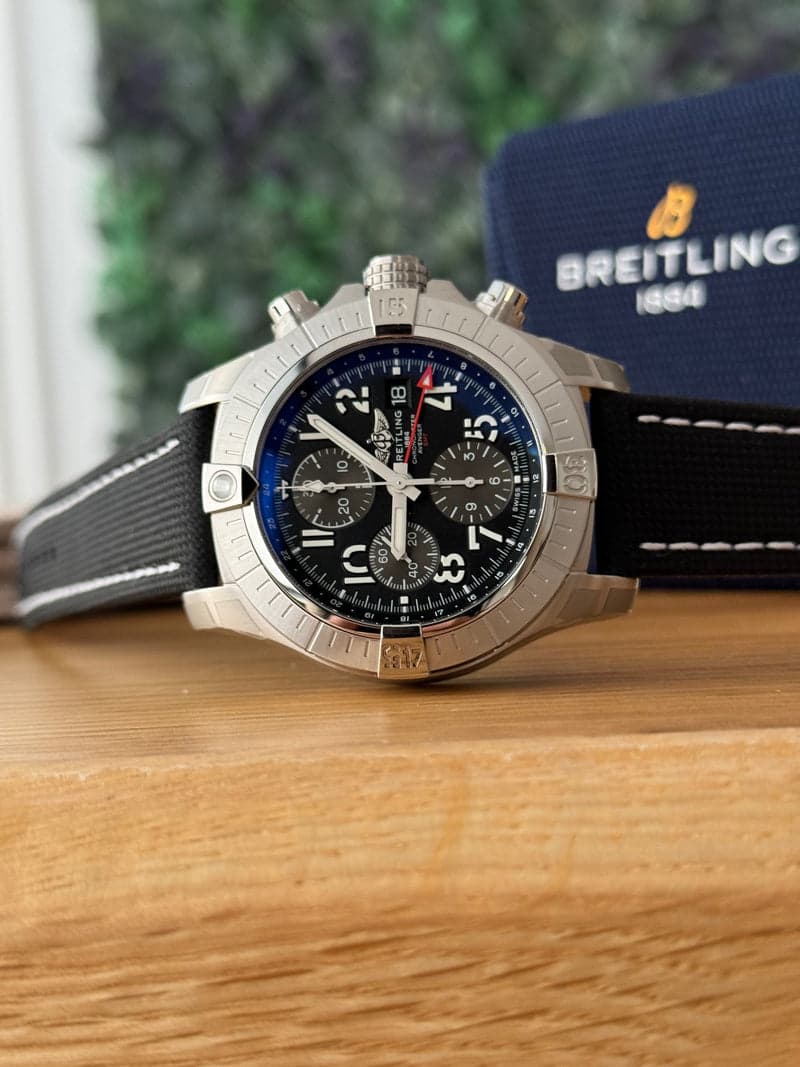 Breitling Avenger Chronograph GMT 45 A24315101B1X2, фото 2