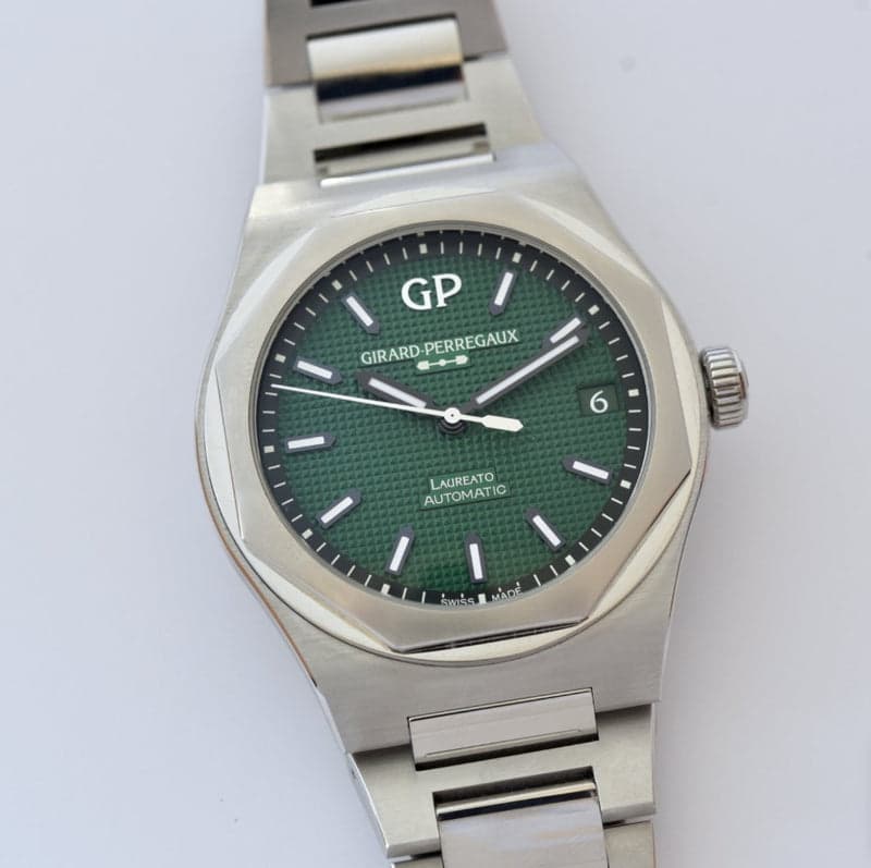 Girard Perregaux Laureato 42 mm Green, фото 4