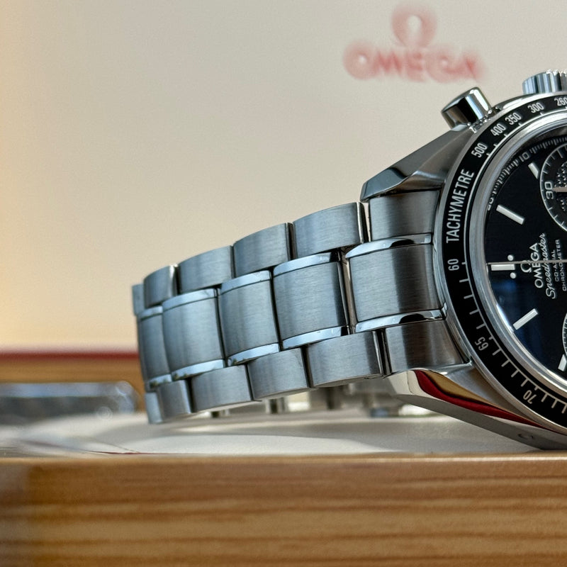 Omega Speedmaster Racing 326.30.40.50.01.001