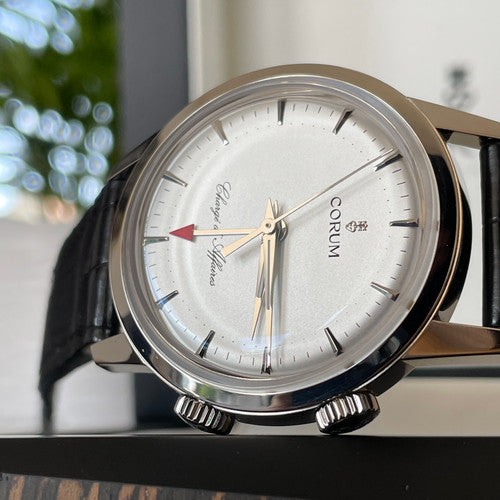 Corum 18K White Gold Vintage Heritage Alarm Chargé d'Affaires Limited Edition ref. V286/01159