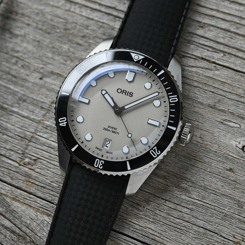 Oris Divers Date 39mm Beige