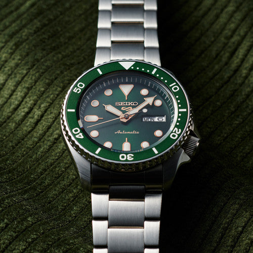Seiko 5 Sports Automatik Day-Date