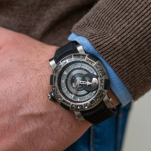 Romain Jerome Arraw 6919 Limited Edition ref. 1S45L.TZTR.8023.PR.ASN19 — titaniumium Manual-winding watch