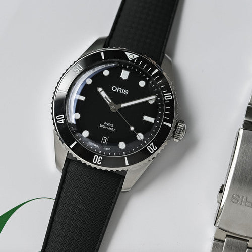 Oris Divers Date 39mm Black ref. 01 733 7795 4054-Set — stahl Automatic watch