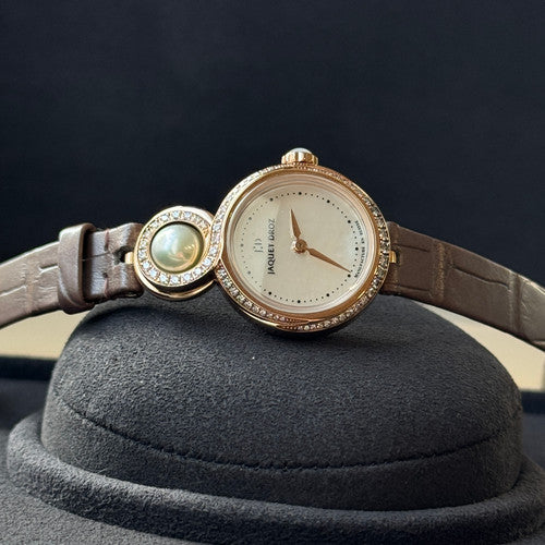Jaquet-Droz Lady 8 Petite Mother-of-pearl J014603271